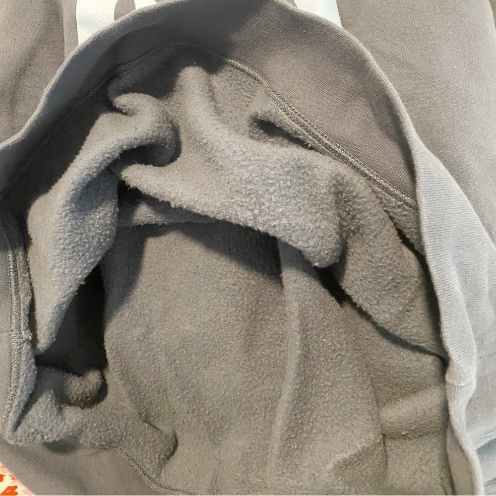 Radiant Blue Sweatshirt - Picture 5 of 6